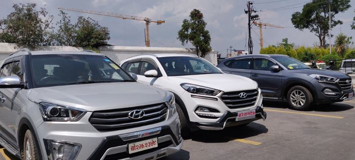 सरकारी गाडी विभिन्न बहानामा कर्मचारीहरूले चढ्दै आएका थिए, स्वास्थ्यमन्त्रीको निर्देशनमा तानियो